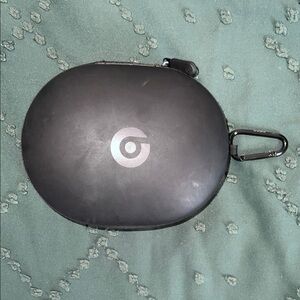Beats Black Hard Shell Case